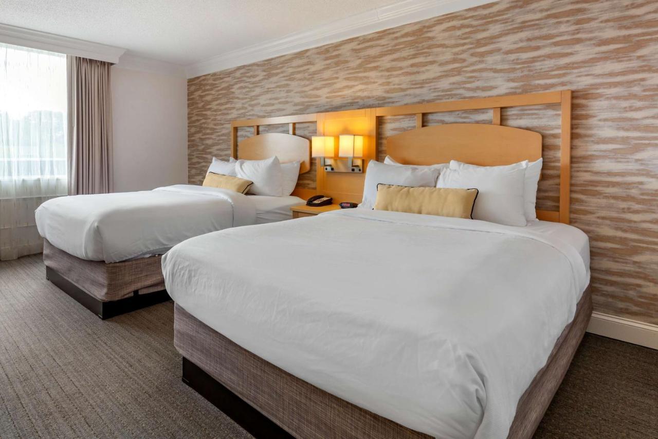 Best Western Plus University Hotel 4*
